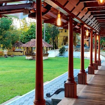 Sparrow Vale Resort Kotamangalam Exterior foto