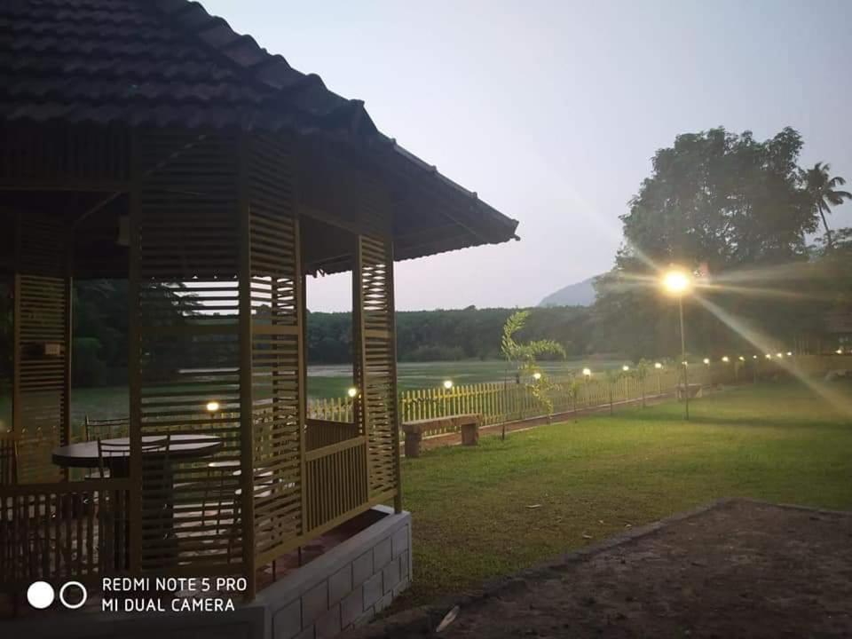 Sparrow Vale Resort Kotamangalam Exterior foto